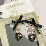 ブラックなハートとりぼんピアス