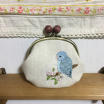 幸せの青い鳥と林檎の花 刺繍のがま口
