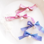 シルクリボンとコットンパール♡　ゆれるピアス/樹脂ノンホールピアス（イヤリング） 