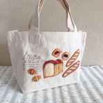    ミニブレッドの羊毛刺繍キャンバストート♡