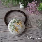ミモザの刺繍ヘアゴム