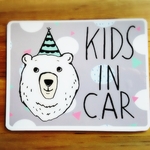kIDS IN CAR マグネットステッカー【シロクマ】