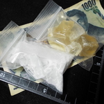 オーダー品♪カルサイトチップ40g＆セレナイトチップ30g♪ 原石.鉱石.鉱物.上質天然石の幻想的なファンタジーアイテム♪No.00166