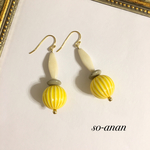 鮮やかイエローの大ぶりピアスorイヤリング
