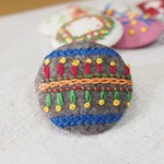 刺繍ブローチ☆ サンプラー(グレー）