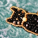 ビーズ刺繍ブローチ☆黒猫