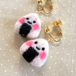 ほっこりおにぎりイヤリング(ピアス)