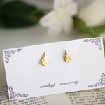  【ピアス】ブラスゴールドのシンプルピアス（ドロップ）
