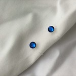 まっさらな青のイヤリング