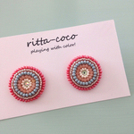 ビーズ刺繍のサークルモチーフピアス