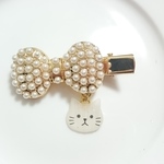 パール&リボン🎀愛猫ヘアクリップ。