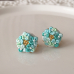 小花のピアス