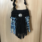 2色フリンジのスマホバッグ