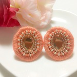 ♡まんまるいビーズ刺繍イヤリング８（サーモンピンク）
