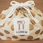 ＊LUNCH＊刺繍入りお弁当袋