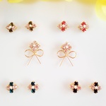 ストーンのお花とワイヤーリボンのイヤリング/ピアス