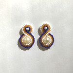 ビーズ刺繍ピアス