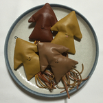 スルメさんブローチ
