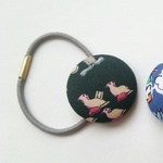 送料無料☆リバティ ヘアゴム  くるみボタン  鳥