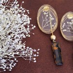 【再販開始!】べっ甲◆かすみ草とワイヤーのARTピアス