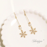 ❤︎170超　雪の結晶と透かしビーズのイヤリング