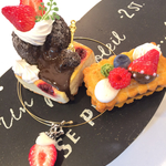 S様専用 スイーツデコ フェイクスイーツ ラズベリーチーズケーキ フォンダンショコラ乗せ オブジェ