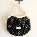 プチプラ！黒のドット柄バッグ　★バンビ