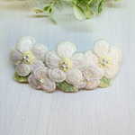 お花の刺繍バレッタ