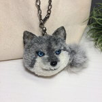動物ポンポン バッグチャーム オオカミさん3 薄グレー