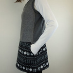 雪柄フリース切替Aラインベスト（ノースリーブワンピース）黒系