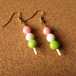 ３色団子のピアス