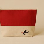 ツバメのポーチ【手刺繍・コットンリネン】エンジ