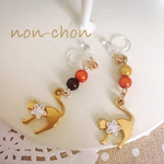 ネコとお花のノンホールピアス/ピアス