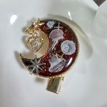 値下げ☆紅い月と海月　髪飾り　ブローチ