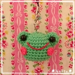 まんまるお顔のカエルちゃん♪あみぐるみストラップ（フレッシュグリーン）