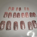 💋新作💋　パールピンク　レオパード　ネイルチップ　２０枚