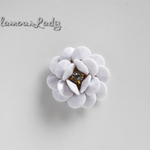 4個セット　33mm　ホワイトフラワー お花のパーツ 