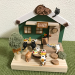 オープンカフェはねこだらけ