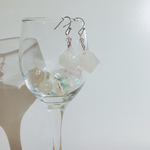 樹氷のキューブピアス