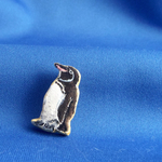 島のペンギンバッジ