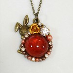 秋冬カラー ぴょっこりうさぎ アンティークネックレス たまご 金古美 レジン パール ビジュー 送料無料 
