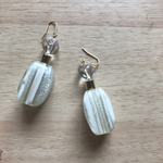 ワントーン大ぶりピアス