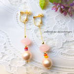 春らしいポップなイヤリング