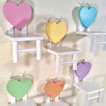 パステルなハートシェルフ【イス型飾り棚】