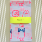 へんないきものてぬぐい 蛍光ピンク