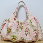 ヴィクトリア調赤ずきんちゃんグラニーバッグ　ピンク系