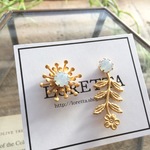 花咲くアシンメトリースワロフスキーのピアス