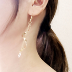 ♡再販♡らせんのティアドロップピアス／イヤリング