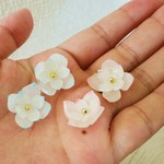 【新色追加】淡い初恋の睡蓮花ピアス