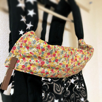  表にする柄が選べる♫ リバーシブル 抱っこ紐首周りカバー (小さなお花)